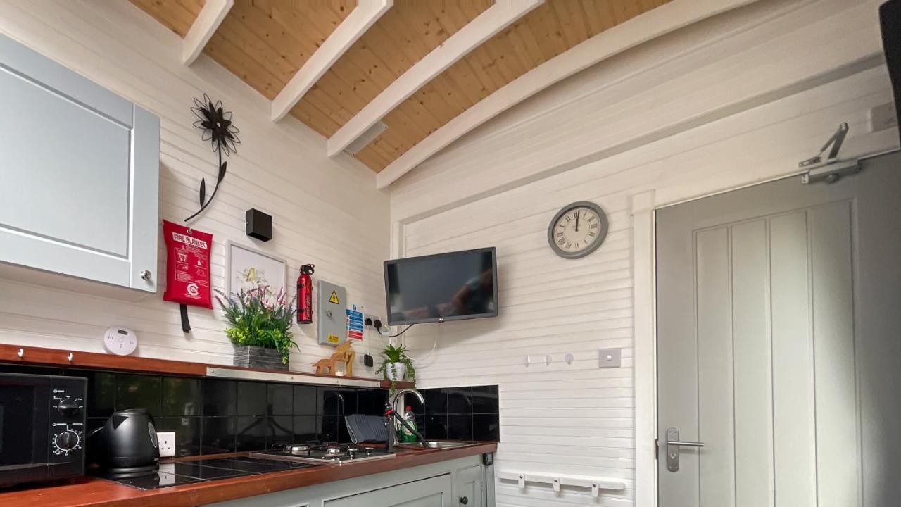 Shepherds Hut Bath Wick  Ngoại thất bức ảnh
