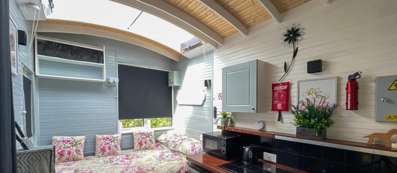 Shepherds Hut Bath Wick  Ngoại thất bức ảnh